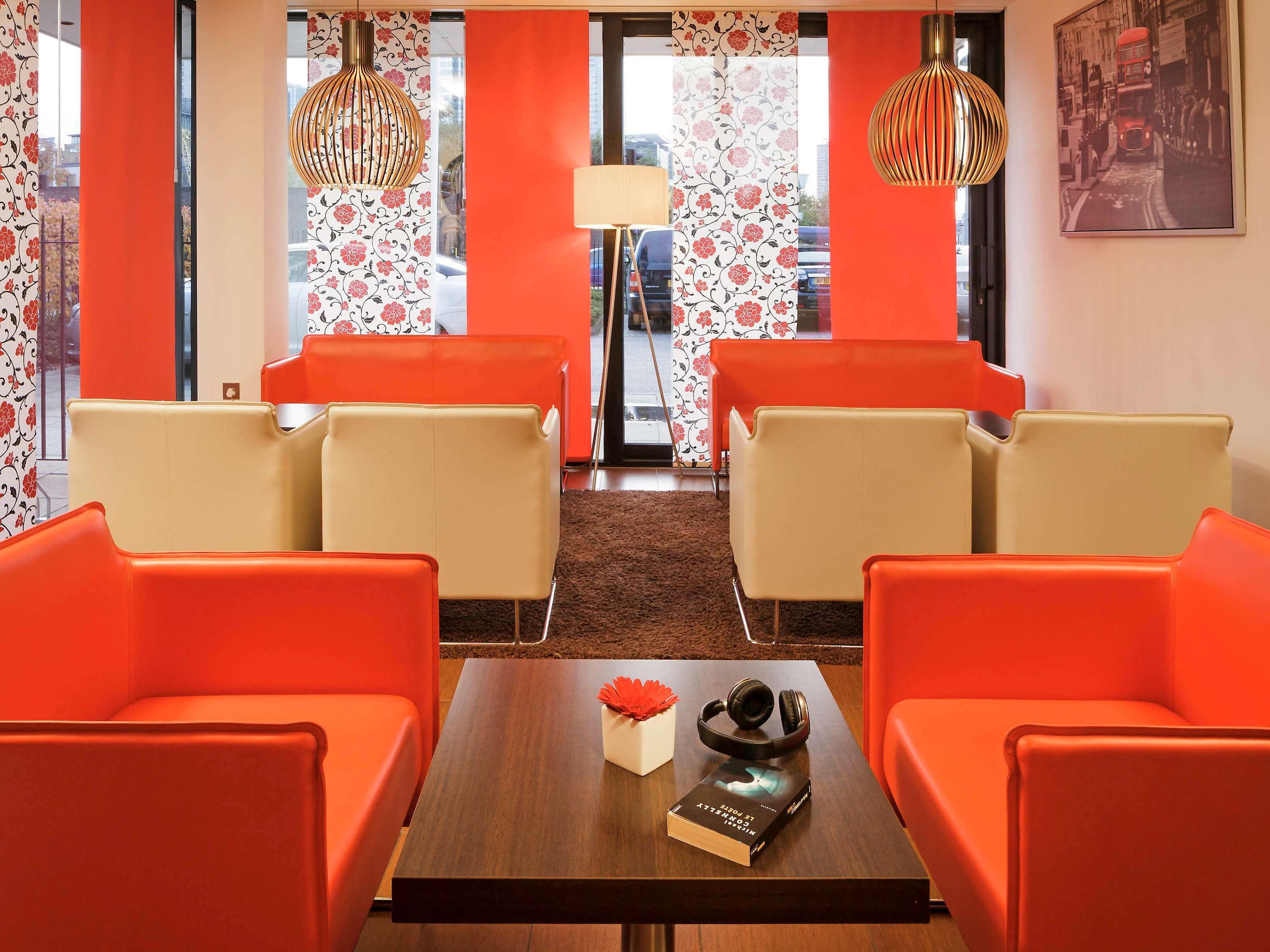 Ibis London Docklands Canary Wharf Exterior foto